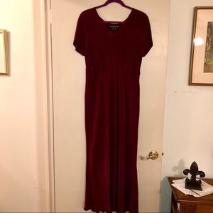 Gorgeous Silky, Burgundy Carol Little Dress